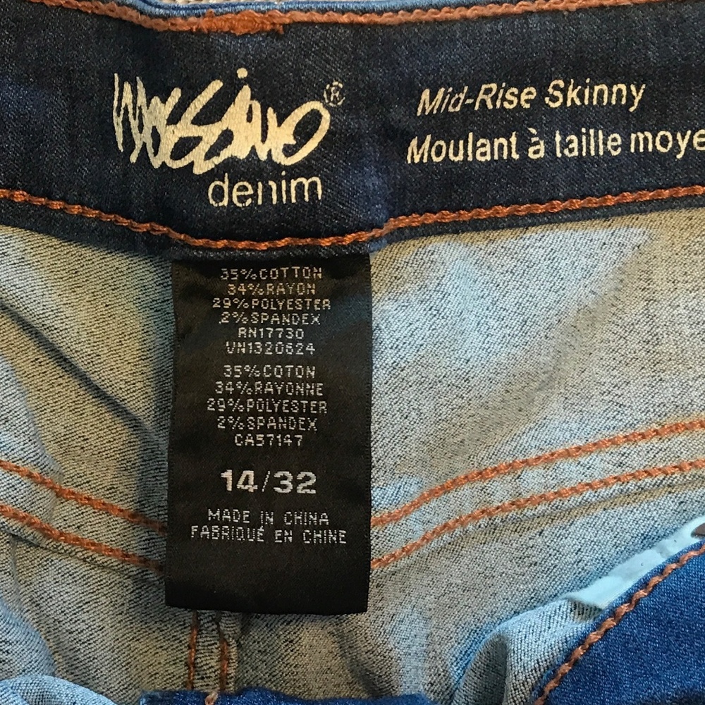 Mid-Rise Skinny Jeans - Picture 3 of 4